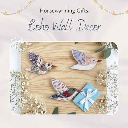 ARTINRENAISS Wooden Flying Birds Wall Decor, Scandinavian Rustic Wall Art Set Housewarming Gifts, 6 Pack Boho Birds Hanging Sign for Living Room, Bedroom, Kitchen