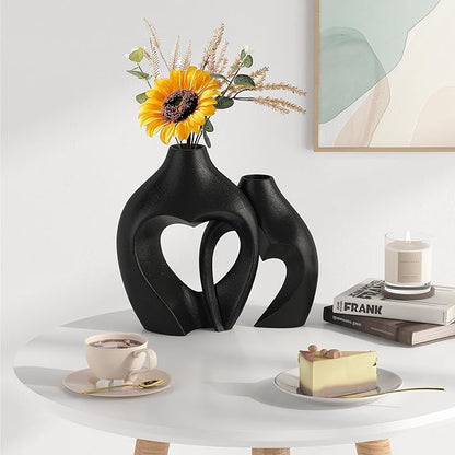 Zormon Black Vases for Decor, Heart Shaped Ceramic Vase Set of 2, Nordic Heart Shaped Vases, Minimalist Decorative Vase for Table Centerpiece Wedding Dining Living Room Office House Decoration