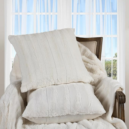 Cheer Collection Faux Fur Throw Pillows - Decorative Pillows for Couch, Bed Throw Pillows, White Accent Pillows for Bedroom or Living Room Aesthetic, Set of 2 Furry Throw Pillows, 18”x18”