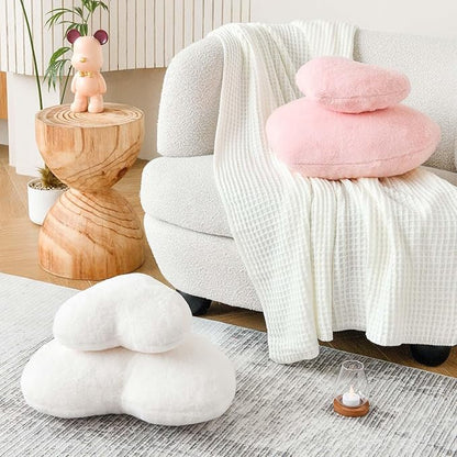 XVTRU Ivory Heart Pillows, Cute Heart Decorative Pillow, Heart Shaped Throw Pillows for Bed, Faux Rabbit Fur Plush Hoom Decor Pillow Cushion for Chair Sofa Living Room (Large-19.6"x15.7")