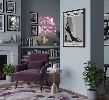 Framed Retro Feminist Canvas Wall Art Vintage Black And White Trendy High Heel It's a Women's World Quote Painting Picture Wall Decor Poster Print Artwork for Dorm Bedroom Living Room Home Decoration