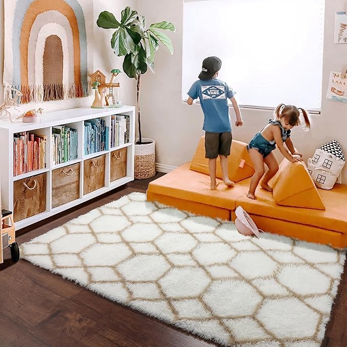 ONASAR Area Rugs for Bedroom Living Room, Fluffy 4x6 White and Beige Throw Rug, Geometric Boho Shaggy Soft Plush Indoor Floor Carpet for Nursery Kids Girls Boys Teen Dorm Home Decor Aesthetic