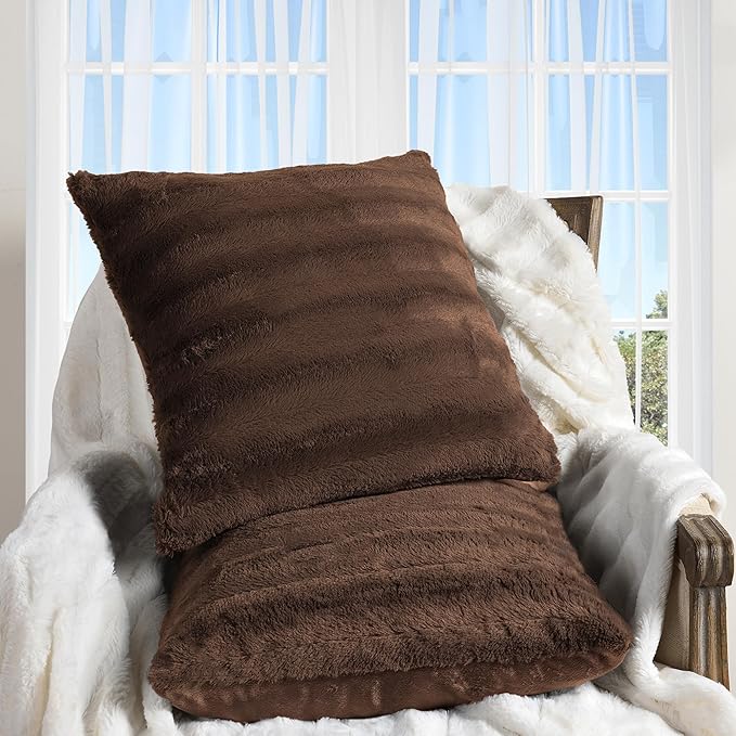 Cheer Collection Faux Fur Throw Pillows - Decorative Pillows for Couch, Bed Throw Pillows, Chocolate Accent Pillows for Bedroom or Living Room Aesthetic, Set of 2 Furry Throw Pillows, 18”x18”