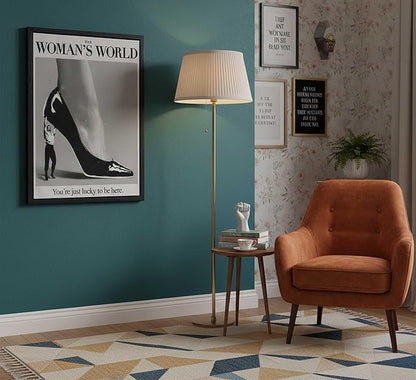 Framed Retro Feminist Canvas Wall Art Vintage Black And White Trendy High Heel It's a Women's World Quote Painting Picture Wall Decor Poster Print Artwork for Dorm Bedroom Living Room Home Decoration