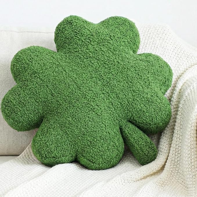 Geelin 16'' St Patrick's Day Pillow Large Green Shamrock Shaped Plush Soft Throw Pillows Fur Stuffed Four Leaf Irish Clover Cushion Saint Patrick's Day Decoration for Irish Couch Sofa Bedroom Decor