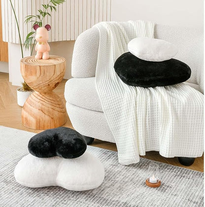 XVTRU Black Heart Pillows, Cute Heart Decorative Pillow, Heart Shaped Throw Pillows for Bed, Faux Rabbit Fur Plush Hoom Decor Pillow Cushion for Chair Sofa Living Room (Mini 12.9" x 9.8")