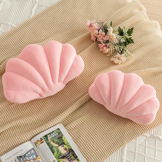 Shell Pillow, Shell Shaped Decorative Throw Pillows with Velet for Couch Bed, Cute Seashell Beachy Room Decor Aesthetic Throw Pillows for Bedroom Living Room