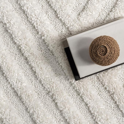 Nuloom Risette Ivory, 8' Round, Geometric, Soft and Textured, High Traffic, Stain Resistant, Easy Clean, Durable Area Rug for Bedroom, Living Room, Dining Space, Den, Foyer, Entryway