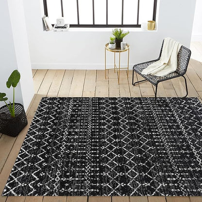 JONATHAN Y Boho Vintage Diamond Black/Ivory Indoor Area Rug 4X6 ft, Moroccan Hype for Living Room, Bedroom, Kitchen, Office, Easy-Cleaning, High Traffic, Pet-Friendly, Non-Shedding (MOH101D-4)