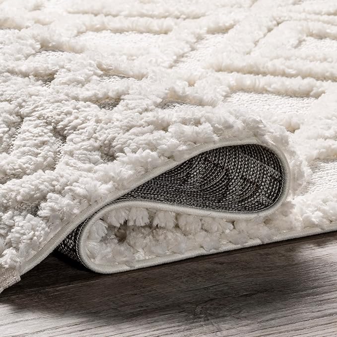 Nuloom Akia Cream/Ivory, 6'7" x 9', Geometric Lattice, Tasseled, Soft and Textured, High Traffic, Stain Resistant, Durable Area Rug for Bedroom, Living Room, Dining Space, Den, Foyer, Entryway