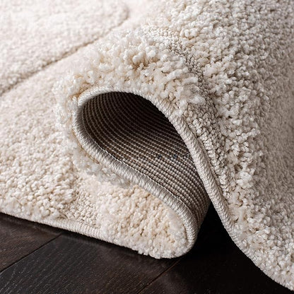 SAFAVIEH Florida Shag Collection Runner Rug - 21' Runner, Creme, Transitional Design, Ideal for High Traffic Areas in Hallway, Bathroom & Kitchen (SG471-1111-221)