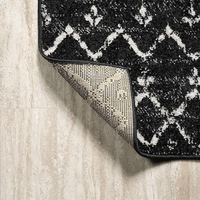 JONATHAN Y Boho Vintage Diamond Black/Ivory Round Area Rug 3 ft, Moroccan Hype for Living Room, Bedroom, Kitchen, Office, Easy-Cleaning, High Traffic, Pet-Friendly, Non-Shedding (MOH101D-3R)